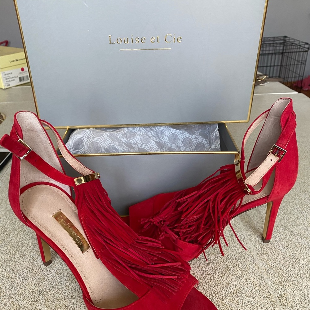 Louise et Cie red heels size 7